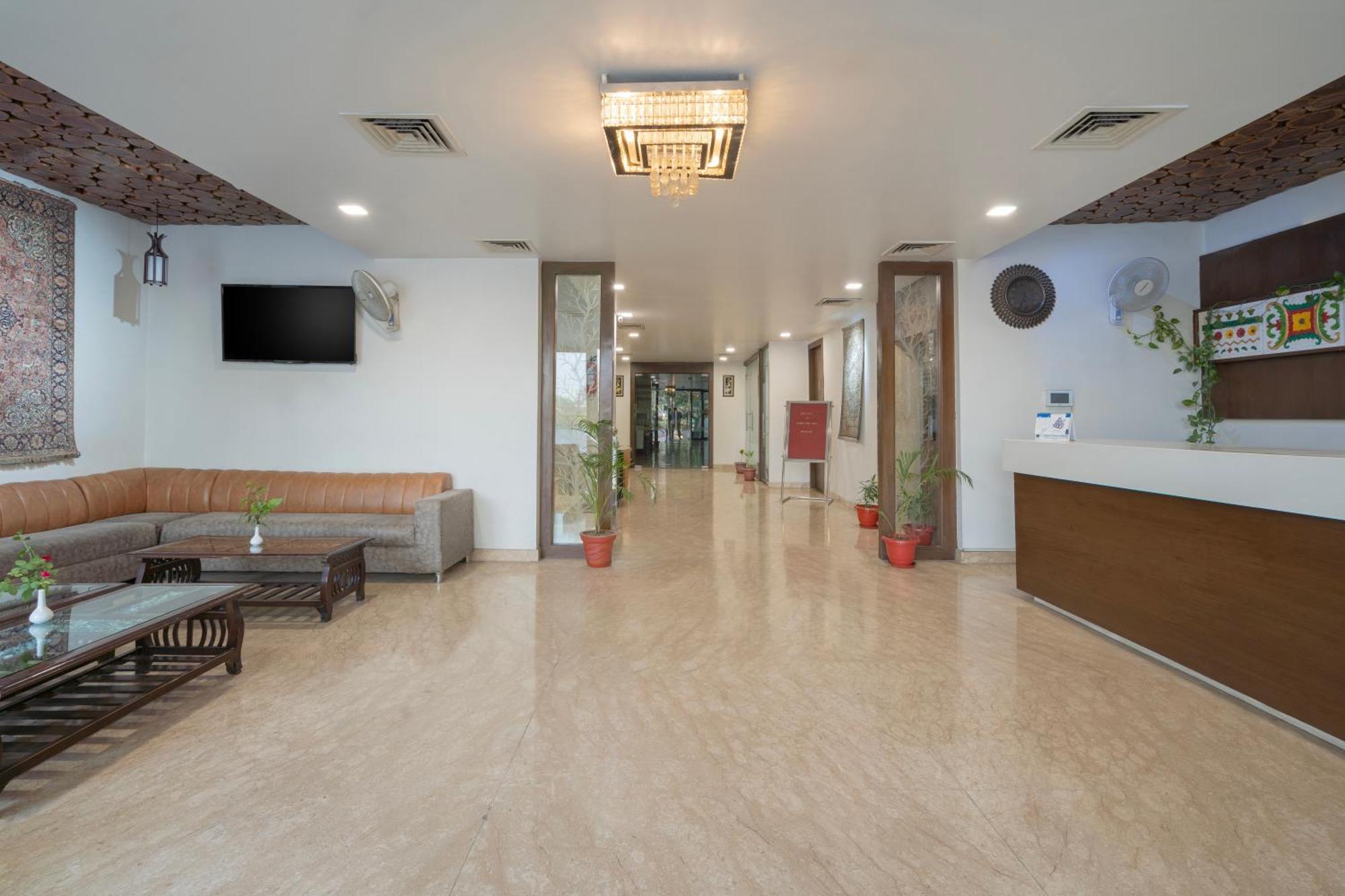 Spree Hotel Agra - Walking Distance To Tajmahal Bagian luar foto