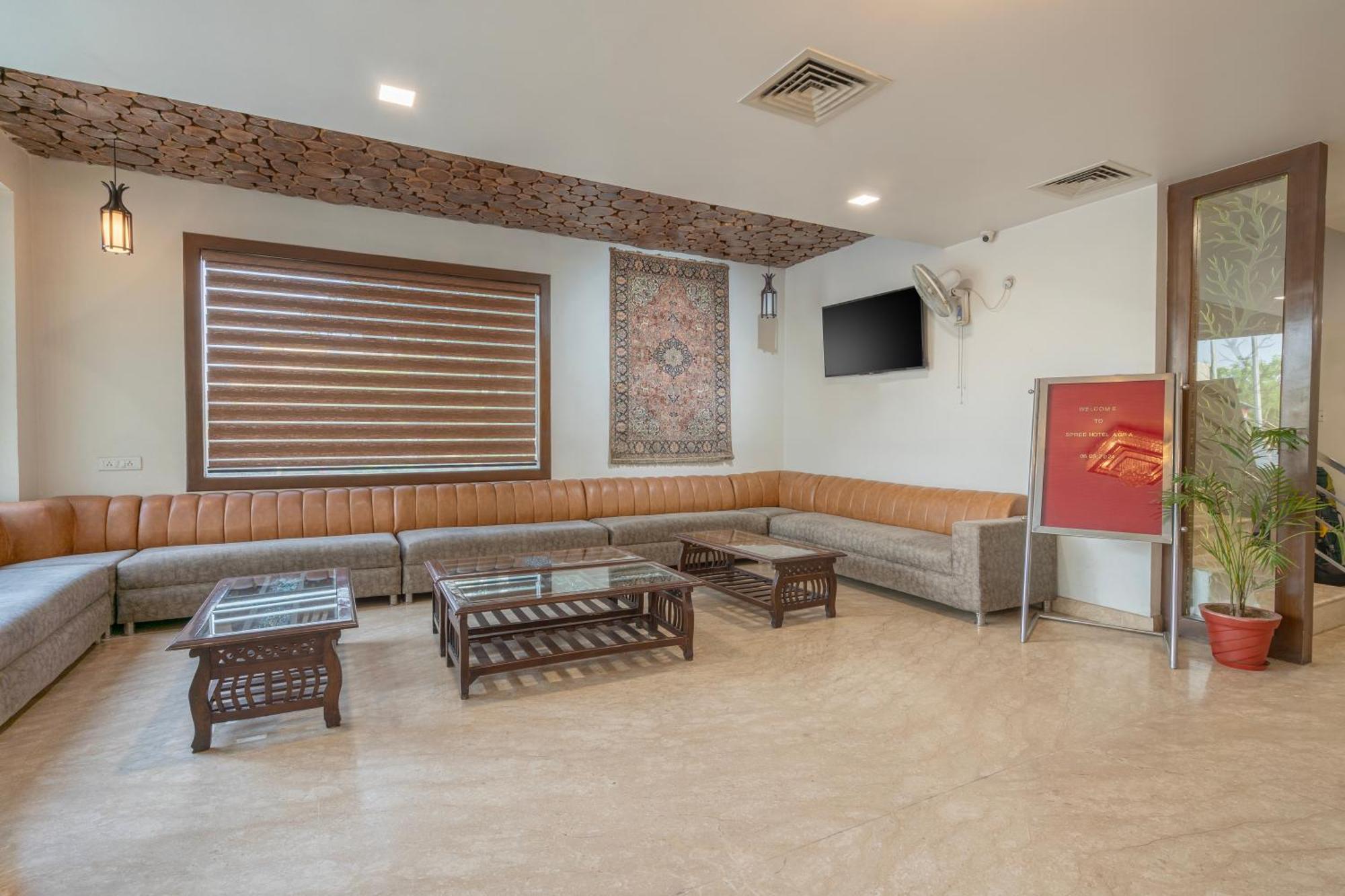 Spree Hotel Agra - Walking Distance To Tajmahal Bagian luar foto