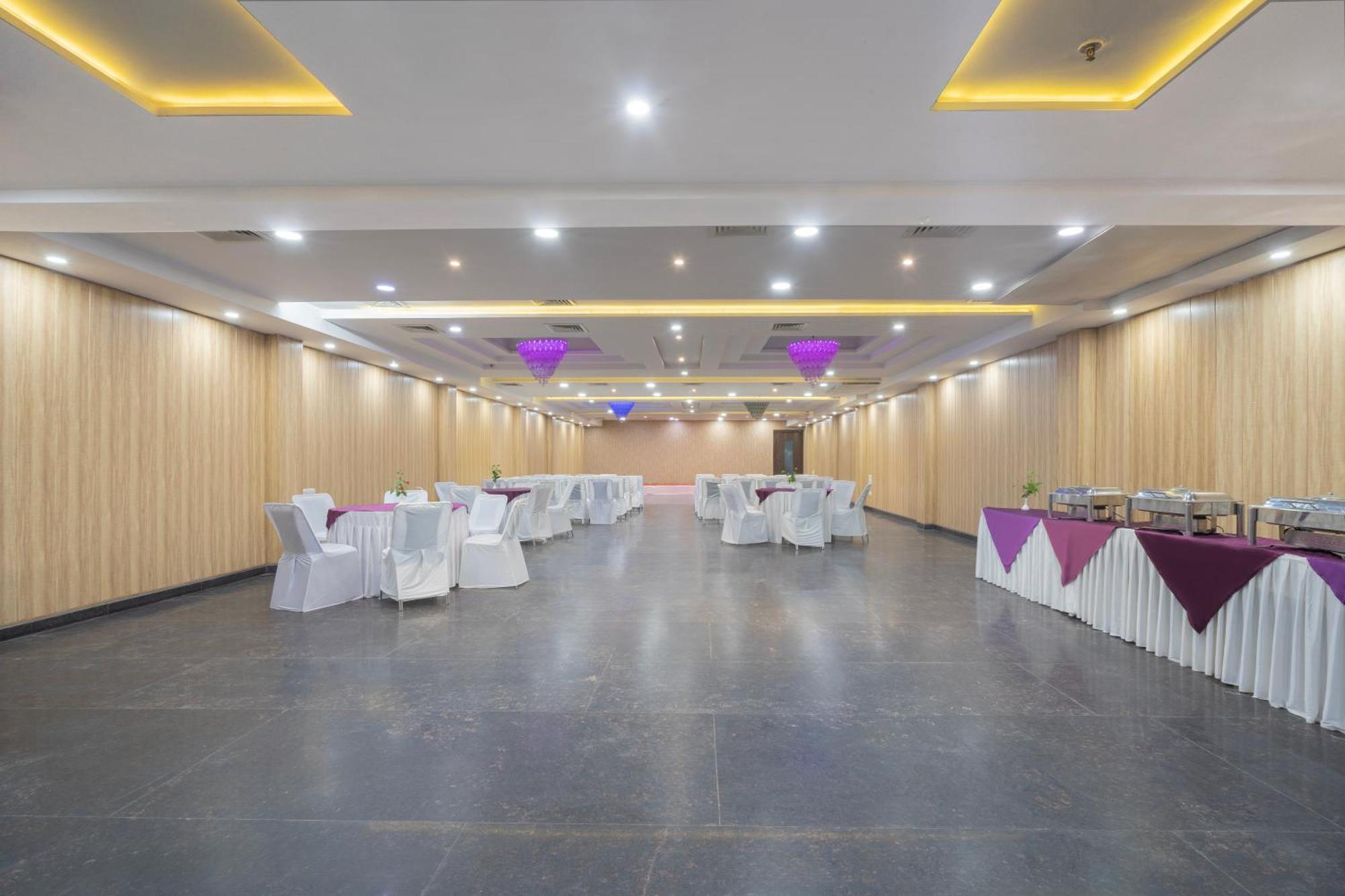 Spree Hotel Agra - Walking Distance To Tajmahal Bagian luar foto