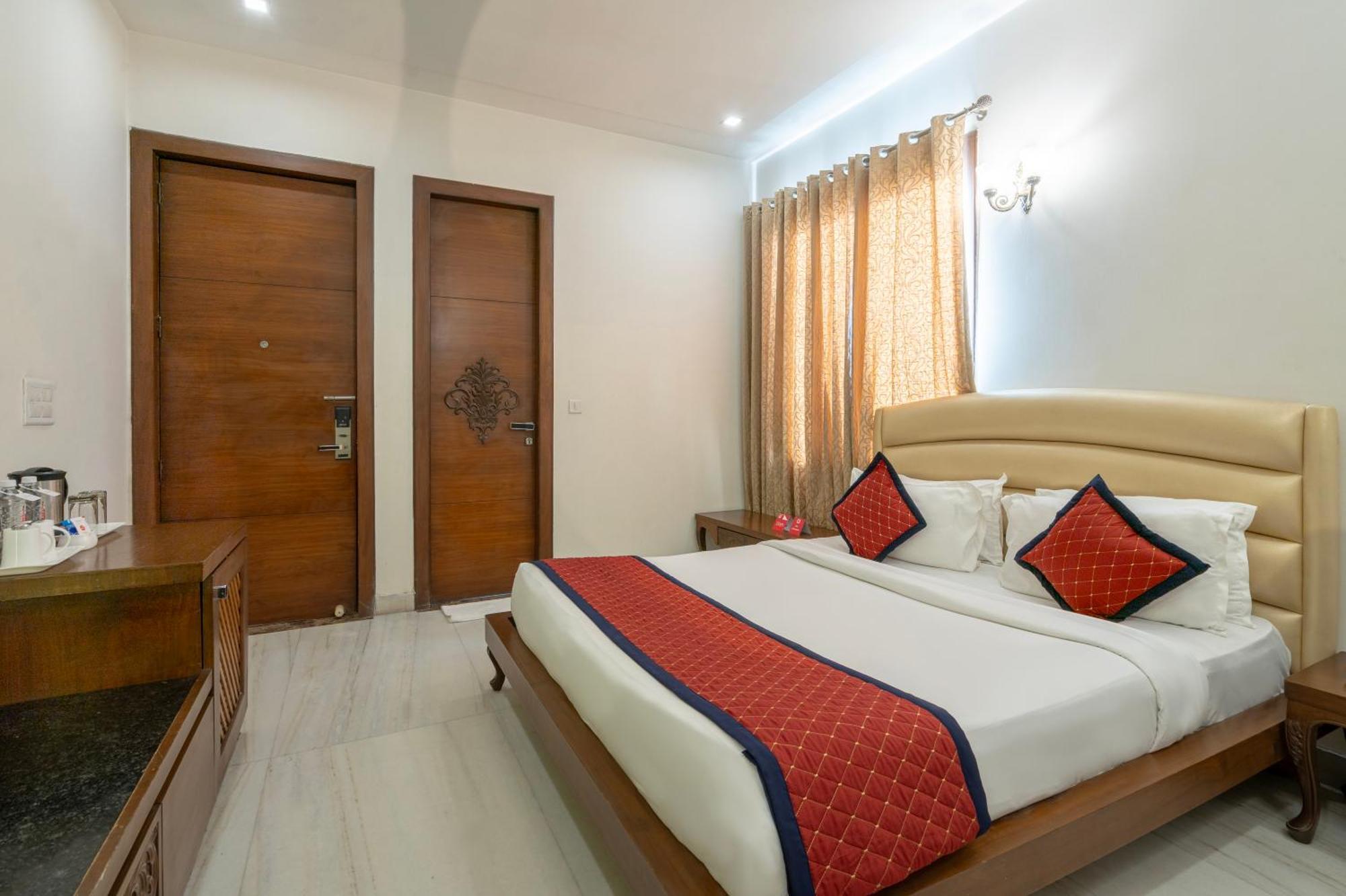 Spree Hotel Agra - Walking Distance To Tajmahal Bagian luar foto